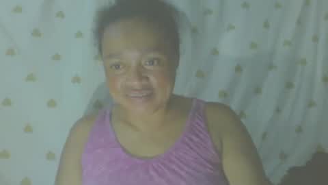 Snapshot of carinesexy69 chatting on 11/06/25, 11:00 carinesexy69 online show from 11/06/25, 11:00