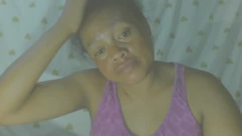 Snapshot of carinesexy69 chatting on 11/06/25, 11:04 carinesexy69 online show from 11/06/25, 11:04