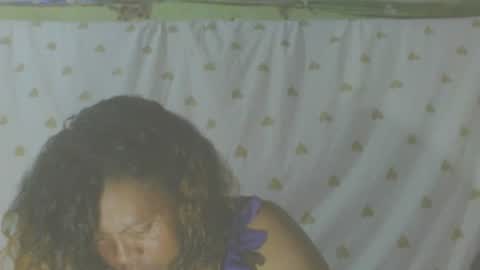 Snapshot of carinesexy69 chatting on 11/12/25, 11:10 carinesexy69 online show from 11/12/25, 11:10