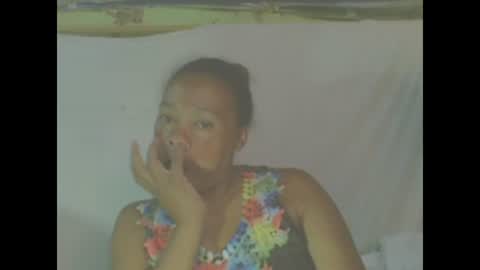 Snapshot of carinesexy69 chatting on 12/21/25, 05:58 carinesexy69 online show from 12/21/25, 05:58