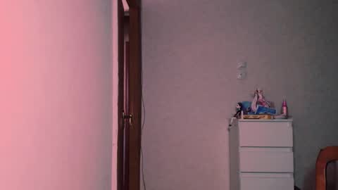 Snapshot of carinfox chatting on 10/12/25, 07:46 Carin online show from 10/12/25, 07:46