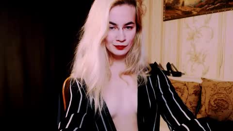 Carin online show from 11/10/25, 07:02