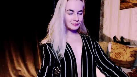 Carin online show from 12/01/25, 09:20