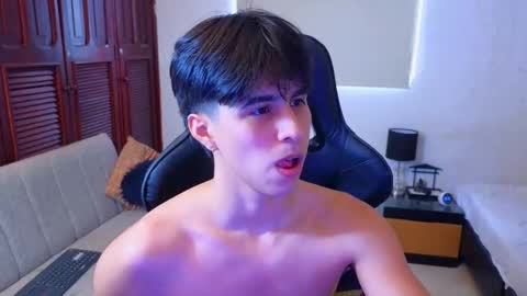 Snapshot of carl_dixon chatting on 10/04/25, 06:28 carl_dixon online show from 10/04/25, 06:28