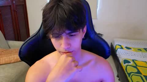 Snapshot of carl_dixon chatting on 11/03/25, 07:48 carl_dixon online show from 11/03/25, 07:48