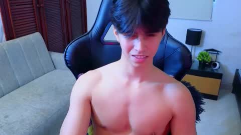 Snapshot of carl_dixon chatting on 11/06/25, 09:05 carl_dixon online show from 11/06/25, 09:05