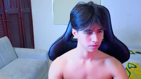 Snapshot of carl_dixon chatting on 11/28/25, 09:06 carl_dixon online show from 11/28/25, 09:06