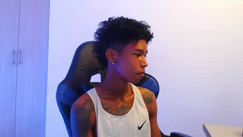 Snapshot of carl_sex_ chatting on 12/06/24, 04:28 carl_sex_ online show from 12/06/24, 04:28