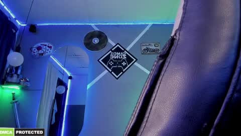 Snapshot of carl_smithh chatting on 01/19/25, 05:05 Carl online show from 01/19/25, 05:05