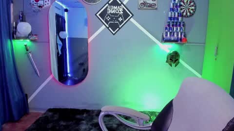 Snapshot of carl_smithh chatting on 03/12/25, 07:24 Carl online show from 03/12/25, 07:24