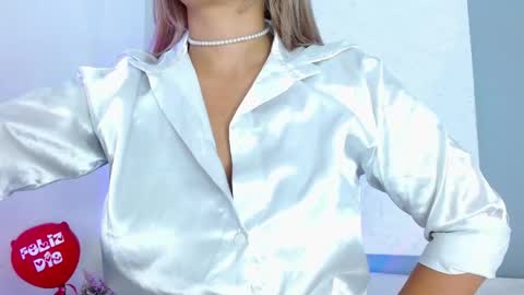 Snapshot of carla_beer chatting on 04/20/26, 11:24 Carla online show from 04/20/26, 11:24