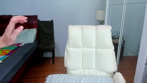 Snapshot of carla_bigcock09 chatting on 02/07/25, 01:01 carla_bigcock09 online show from 02/07/25, 01:01