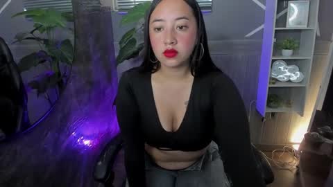 Snapshot of carla_parissii chatting on 01/23/25, 12:52 Carla online show from 01/23/25, 12:52