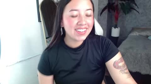 Snapshot of carla_parissii chatting on 03/03/25, 01:09 Carla online show from 03/03/25, 01:09