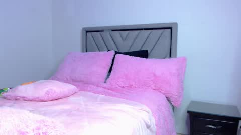 Snapshot of carla_santini chatting on 03/02/25, 02:19 Carla Santini online show from 03/02/25, 02:19