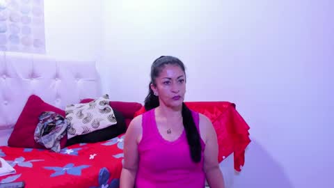 Carla online show from 01/10/25, 01:21