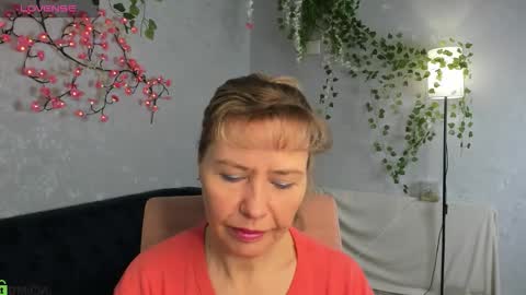 Carla Vogue online show from 11/30/25, 03:10