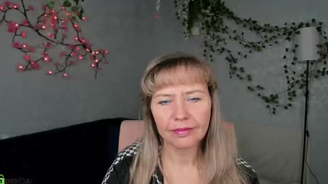 Carla Vogue online show from 12/01/25, 10:53