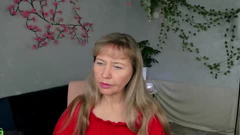 Carla Vogue online show from 12/04/25, 10:13