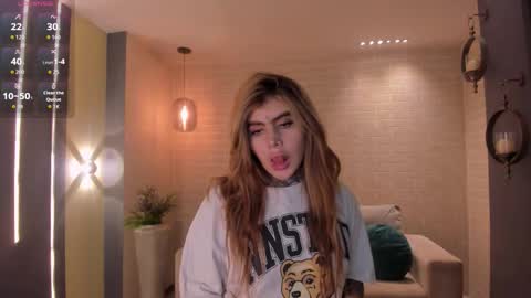 Carla Bunnis online show from 11/30/25, 11:14