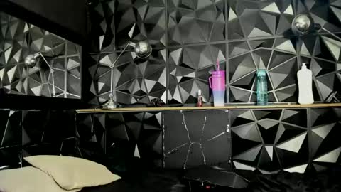 Snapshot of carlamarrinson chatting on 02/10/25, 09:25 carlamarrinson online show from 02/10/25, 09:25