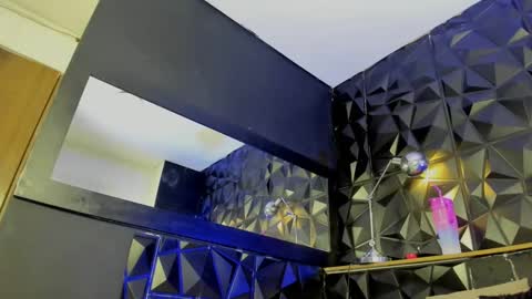 Snapshot of carlamarrinson chatting on 02/15/25, 01:05 carlamarrinson online show from 02/15/25, 01:05