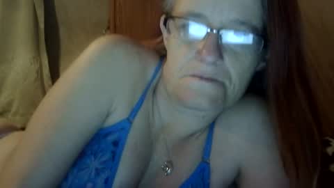 Snapshot of carleeswoman08 chatting on 12/01/25, 12:21 carleeswoman08 online show from 12/01/25, 12:21