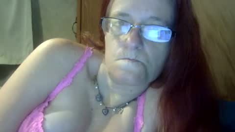 Snapshot of carleeswoman08 chatting on 04/01/26, 01:41 carleeswoman08 online show from 04/01/26, 01:41