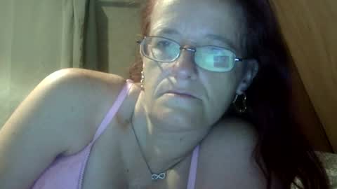 Snapshot of carleeswoman08 chatting on 06/22/26, 11:40 carleeswoman08 online show from 06/22/26, 11:40
