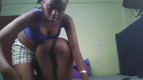 Snapshot of carlex_ chatting on 10/06/25, 10:07 carlex_ online show from 10/06/25, 10:07