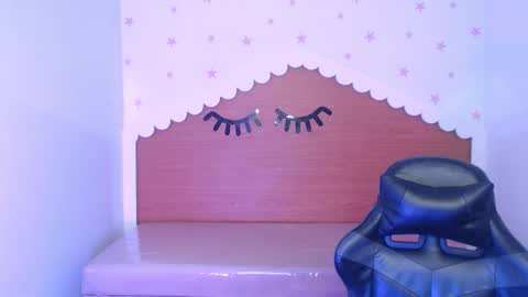 CARLYE   online show from 12/17/25, 03:12