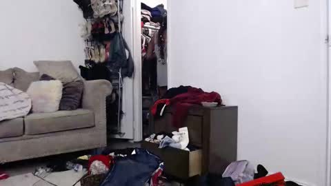 Carlie online show from 11/20/25, 10:04