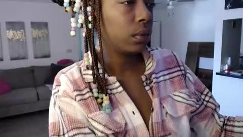 Carlie online show from 12/03/25, 05:55