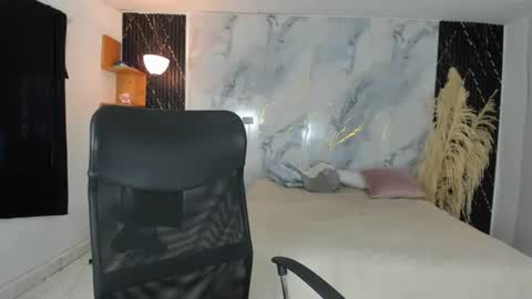 Snapshot of carlitosex09 chatting on 04/23/26, 12:26 master online show from 04/23/26, 12:26