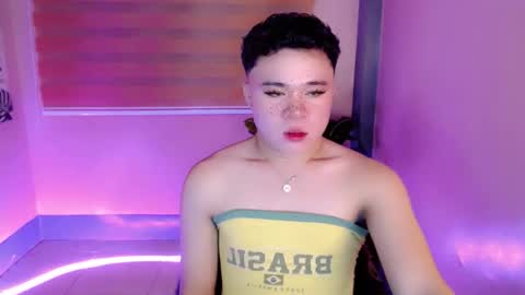 Snapshot of carlo_bigcock69 chatting on 11/13/25, 06:29 carlo_bigcock69 online show from 11/13/25, 06:29