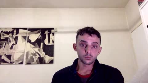 Snapshot of carlos037tm chatting on 10/31/25, 09:49 Carlos online show from 10/31/25, 09:49