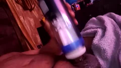 Snapshot of carlos91342 chatting on 02/16/26, 10:44 Carlos online show from 02/16/26, 10:44