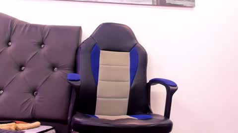 carlos_alber12 online show from 03/09/25, 06:54