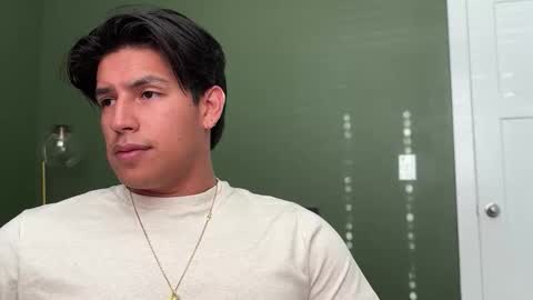 Snapshot of carlosjosecb1 chatting on 10/20/25, 11:05 carlos online show from 10/20/25, 11:05