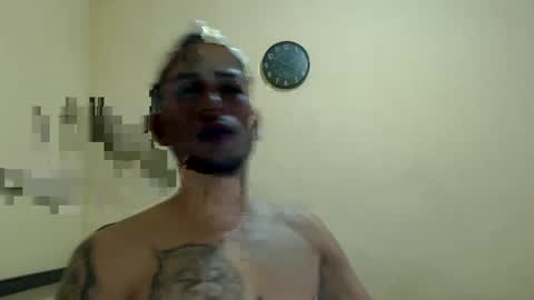 carlossmi01 online show from 02/18/25, 08:47