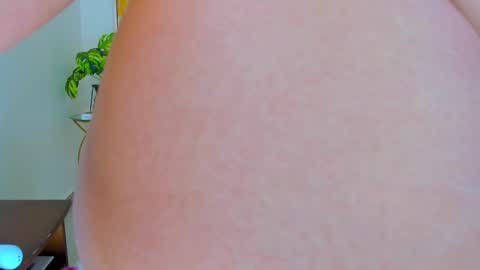 Andrea online show from 01/03/25, 03:44