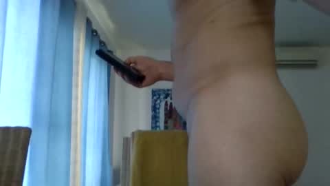 Snapshot of carlss0n chatting on 02/08/26, 04:43 Carls online show from 02/08/26, 04:43