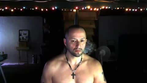 Snapshot of carltun1974 chatting on 12/17/24, 07:18 Carl online show from 12/17/24, 07:18