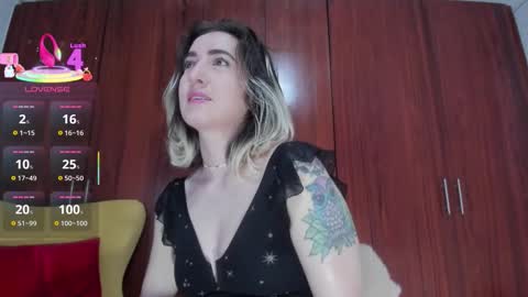 carly grasso  online show from 12/03/25, 03:58