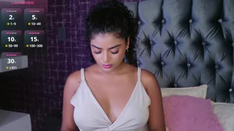 Carly Monroe  online show from 09/16/25, 10:44