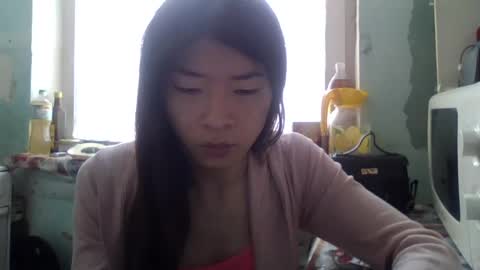 CarlyJoy online show from 01/28/25, 09:30