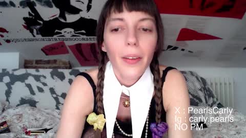 Snapshot of carlypearls chatting on 03/25/26, 05:35 Carly Pearls online show from 03/25/26, 05:35