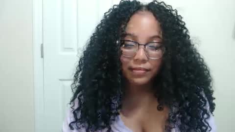 CARAMEL xoxo online show from 09/08/25, 11:48