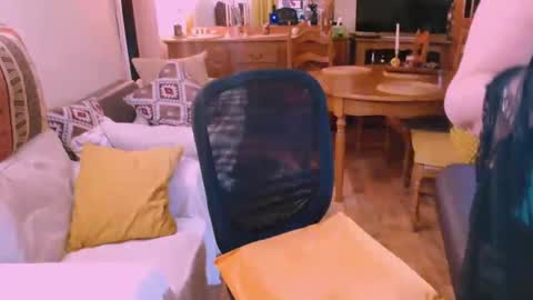 Carmen online show from 12/05/24, 04:34