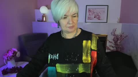 Snapshot of carmensoft chatting on 10/26/25, 08:37 Carmen online show from 10/26/25, 08:37